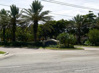 160 Yacht Club Way APT 211, Hypoluxo, FL 33462