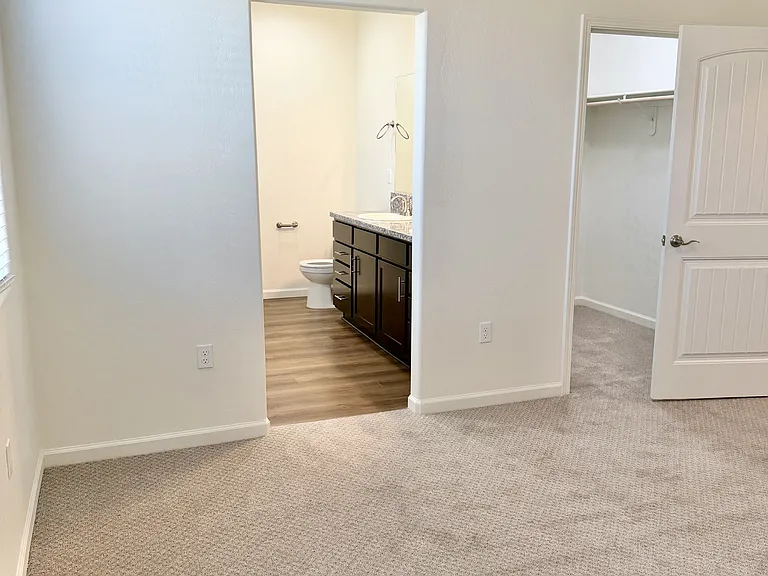 1473 Concord Way — Photo 33