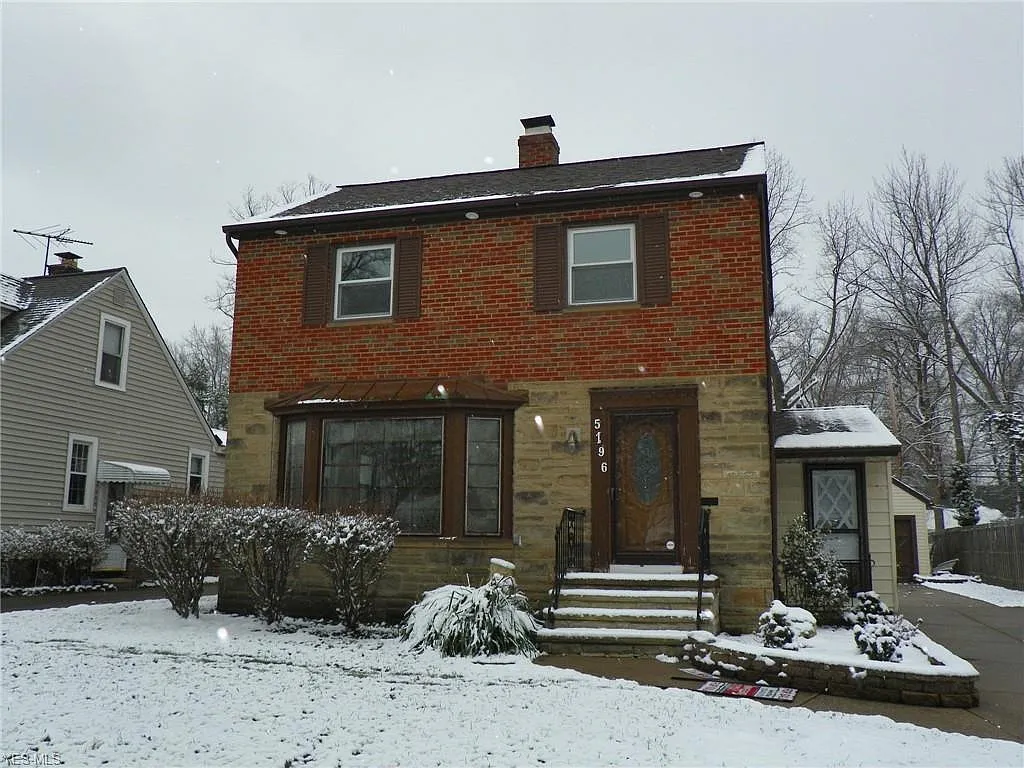5196 Case Ave photo 1