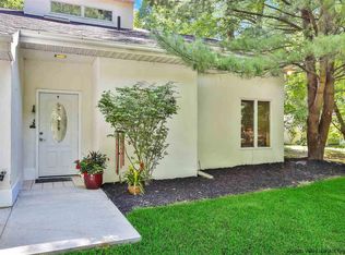 1 Felsen Ln, Lloyd, NY 12528