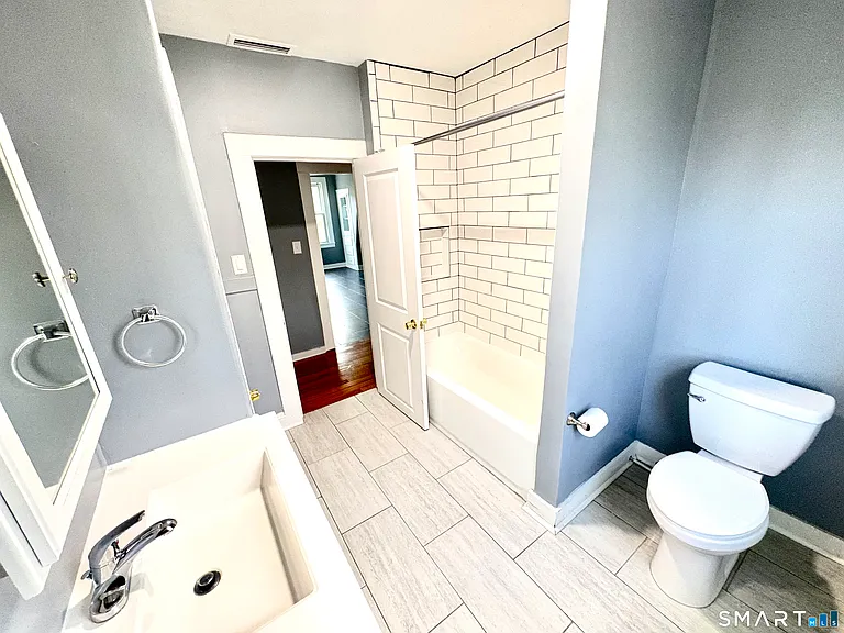 120 Wilcox Ave #3 — Photo 10