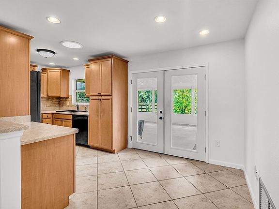 2nd image of 6680 SE 174th Ln