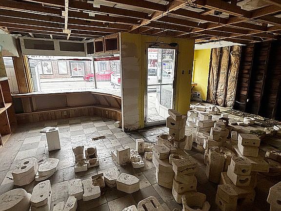 2nd image of 312 Broad St