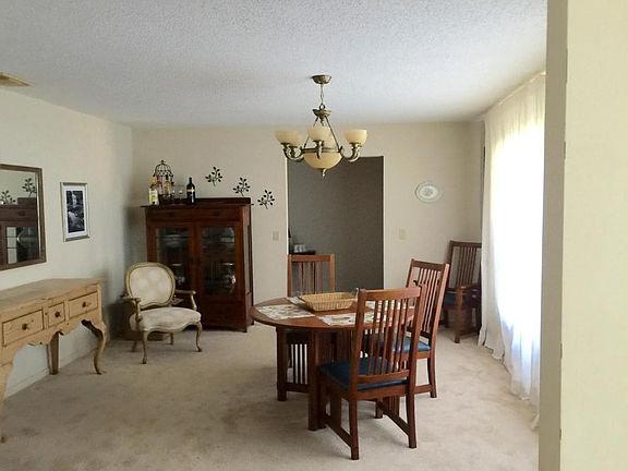 dinningroom formal living2