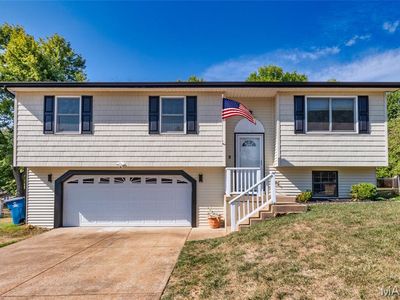 1909 Laverne Dr, Arnold, MO, 63010