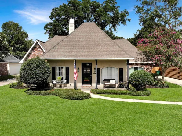 1636 River Run Dr, Denham Springs, LA 70726