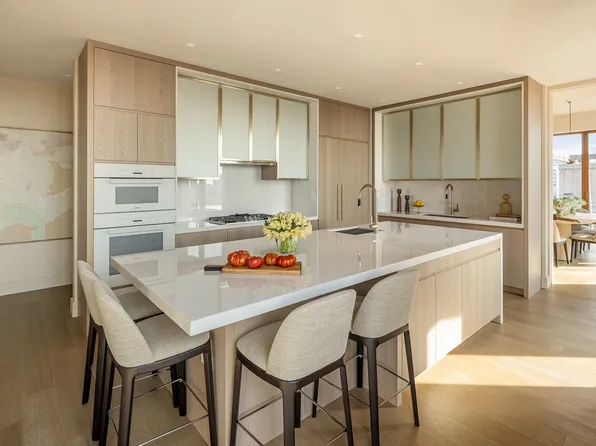 201 East 74th Street image 5 of 29