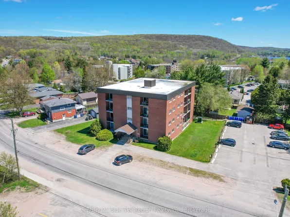 122 Giroux St #305, North Bay, ON P1B 7Y7