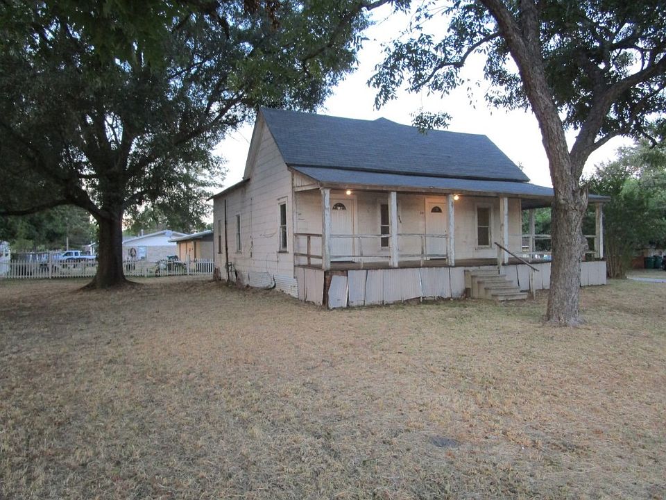 221 Bowie St, De Kalb, TX 75559 Zillow