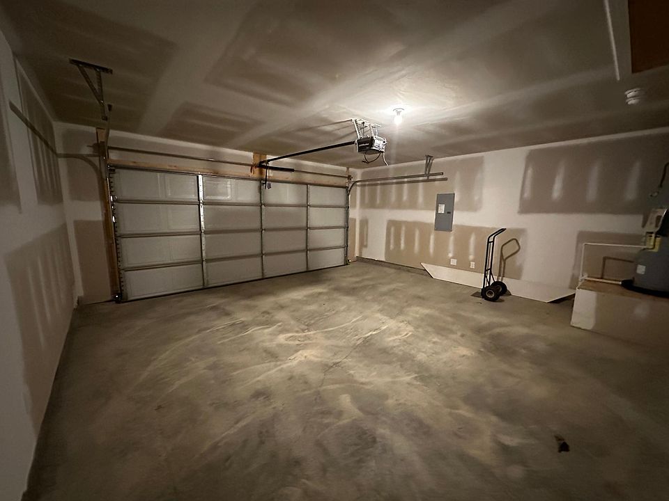 1st image of 78 Potter Ln