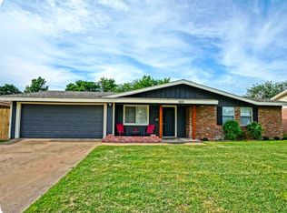 610 Jones St, Euless, TX 76040