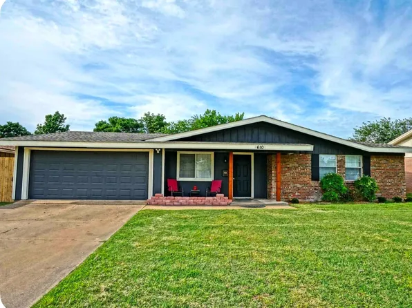610 Jones St, Euless, TX 76040