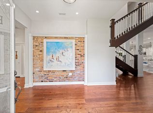 341 8th St, Atlantic Beach, FL 32233