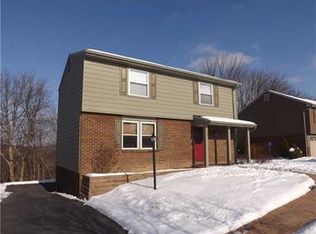 102 Scottsdale Dr, Coraopolis, PA 15108