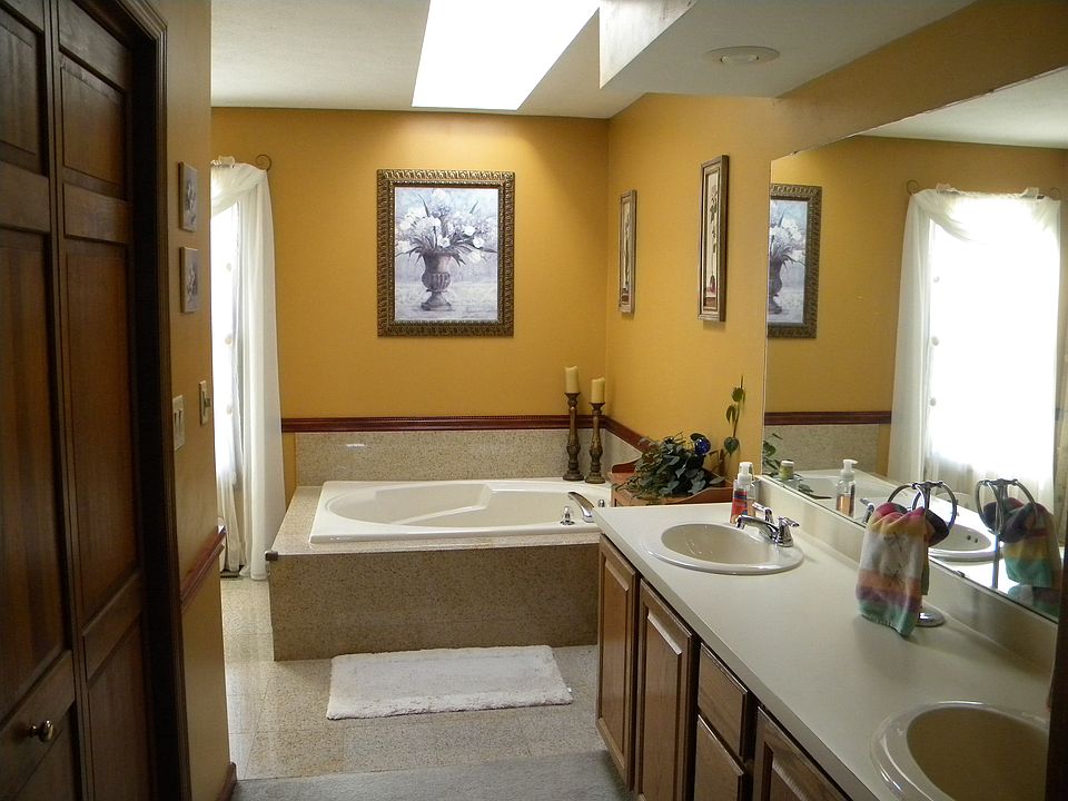 1st image of 5219 Solitude Dr