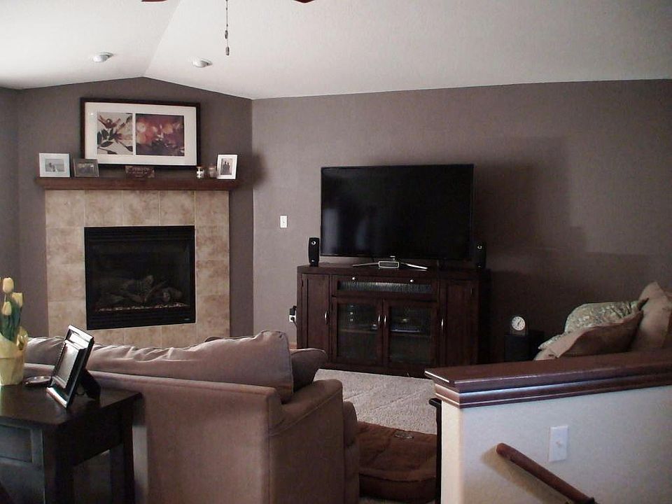 1st image of 9711 S Bluegrass Pl