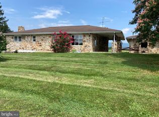 22 Knoll Ln, Newville, PA 17241