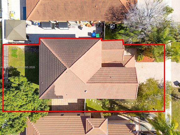 3rd image of 19249 NW 13th St