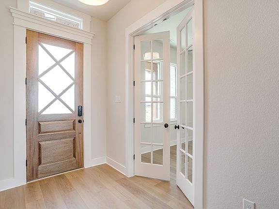 4th image of 410 Olson Rd