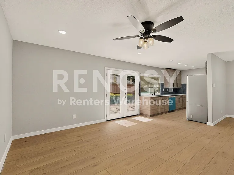 913 Overdowns Dr — Photo 26