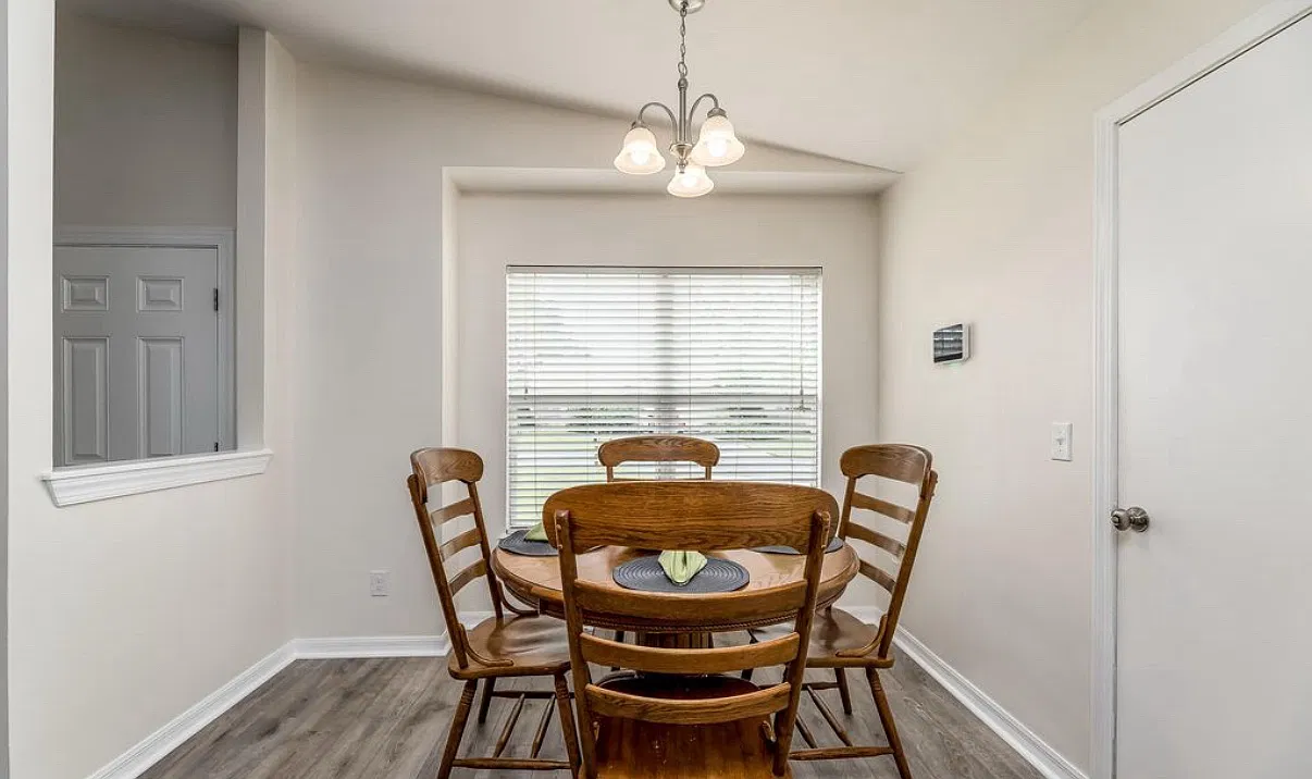 589 Arthur Middleton Cir — Photo 4