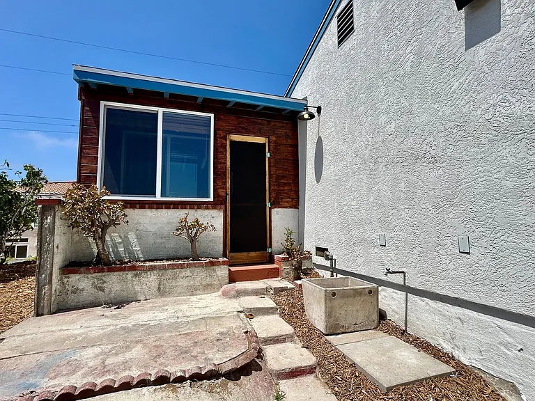 5051 Del Monte Ave — Photo 32