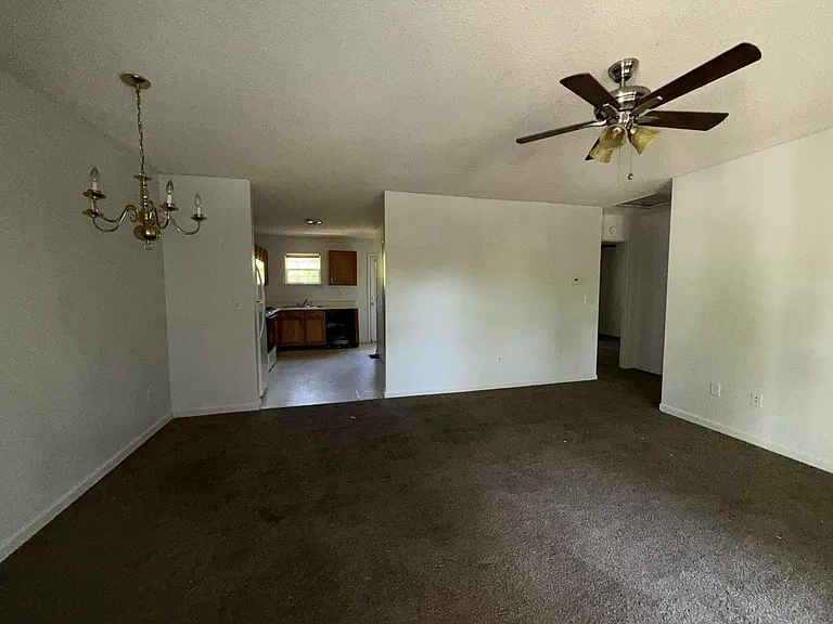161 Shamrock Ln #A — Photo 10