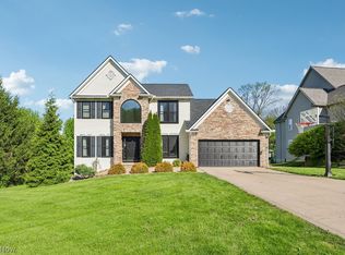 6045 Arlyne Ln, Medina, OH 44256