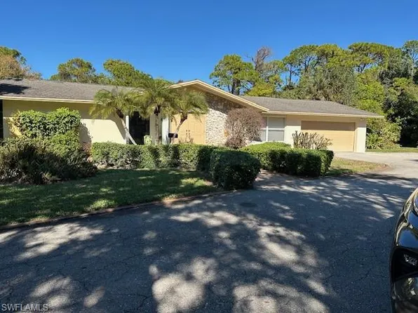 1261 Pine Ridge RD, NAPLES, FL 34108