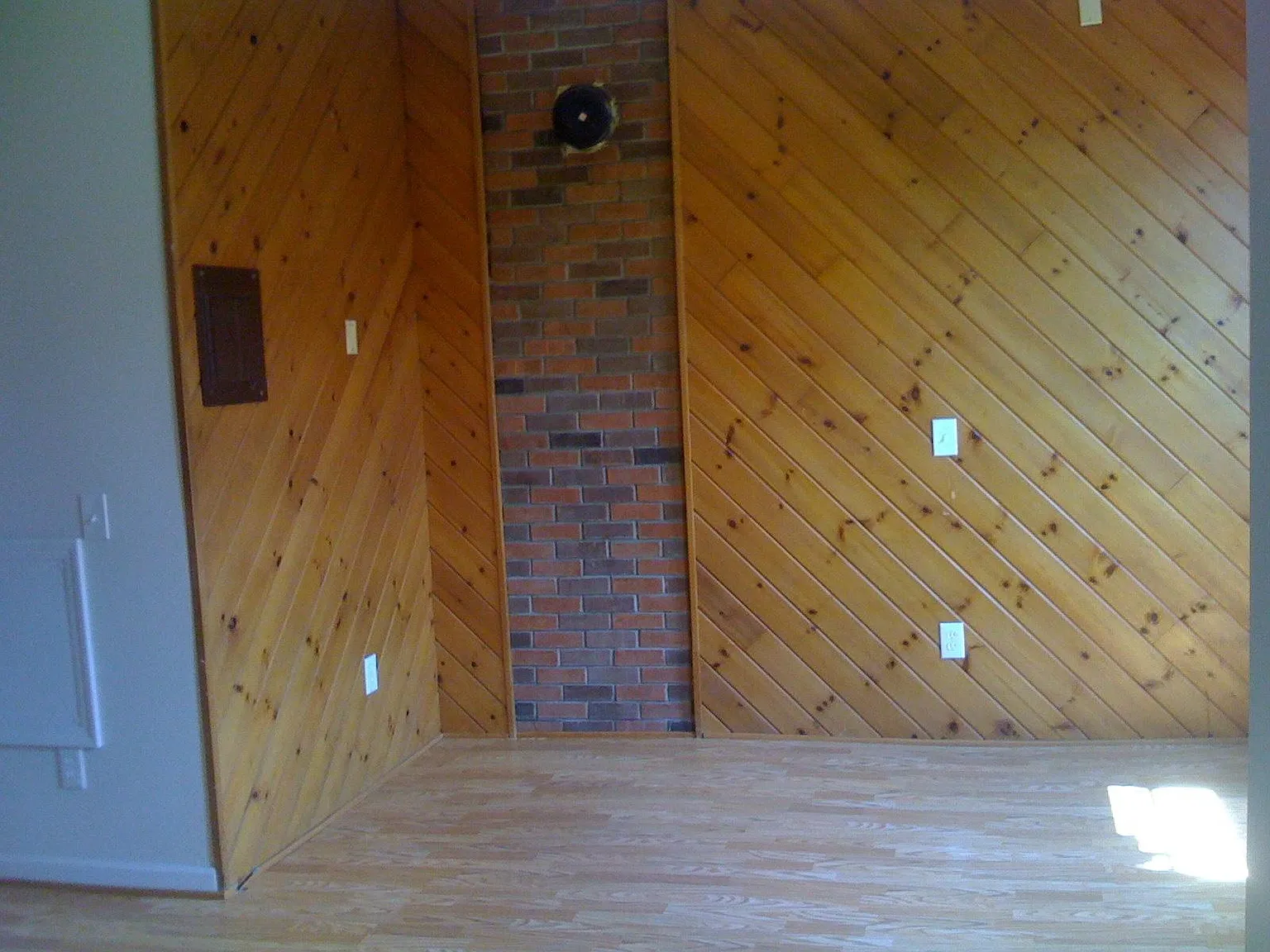 Studio, 300 sqft, $850 — Photo 2