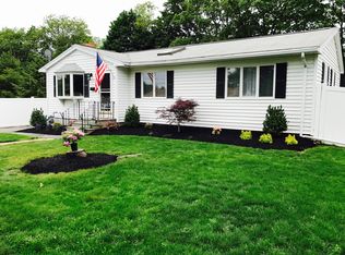 7 Rita Rd, Peabody, MA 01960