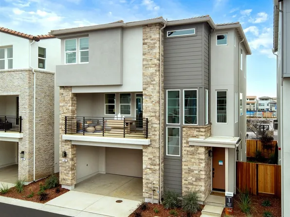 114 Compass Dr, Napa, CA 94558