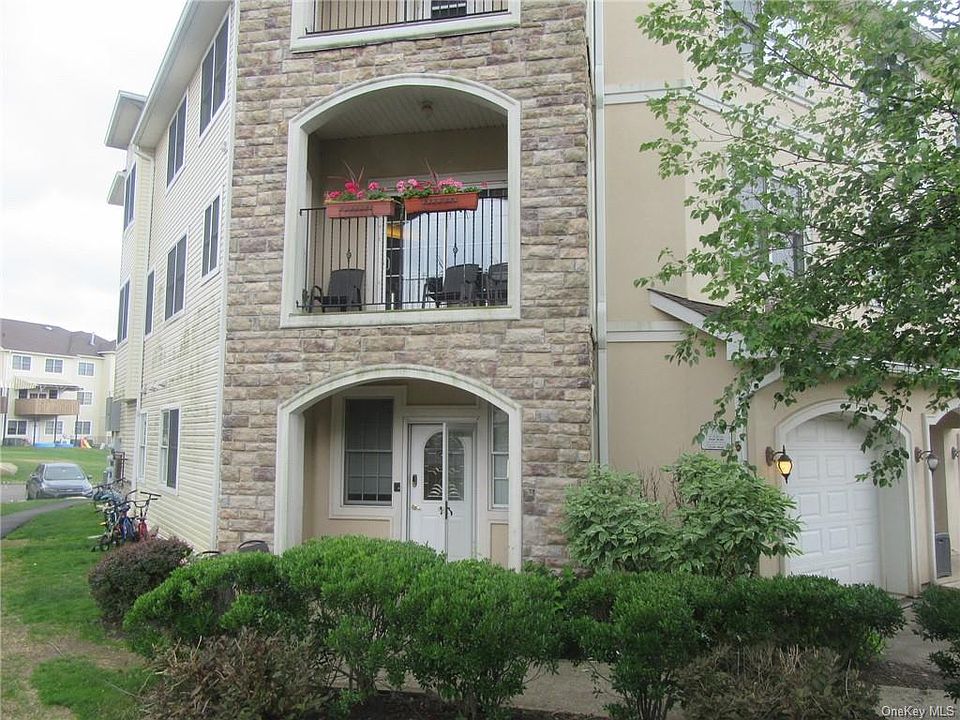 1st image of 20 Witzel Ct