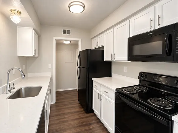 1822 N Garrett Ave #208, Dallas, TX 75206