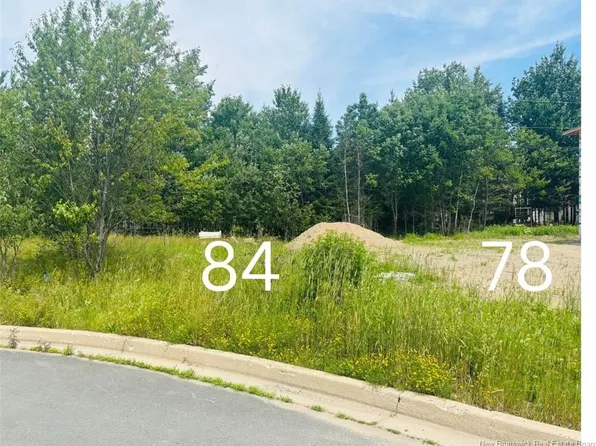 84 Weavers Way, Fredericton, NB E3A 3P8