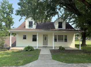 204 S State St, Oaktown, IN 47561