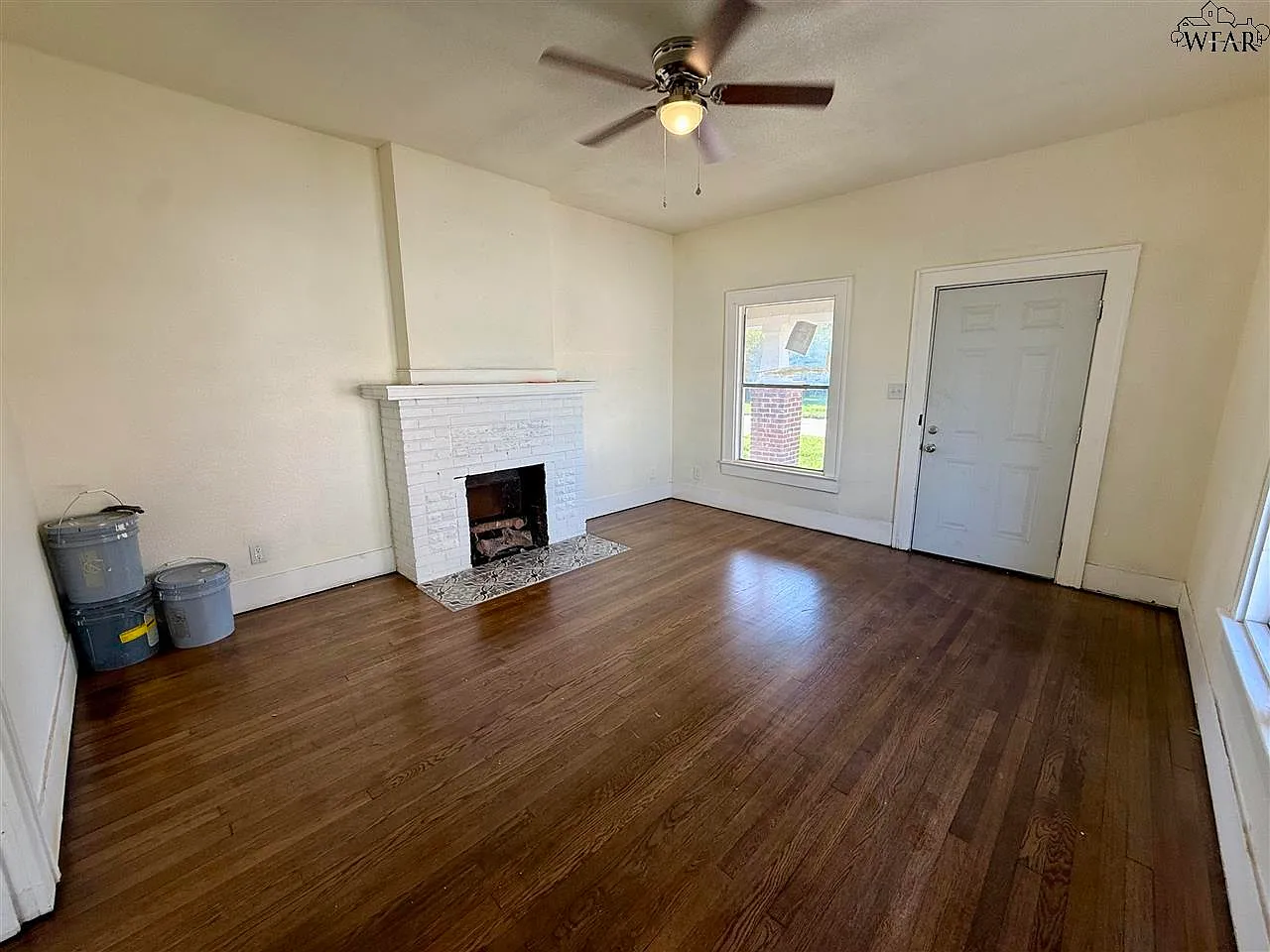 1 bed, 1.0 bath, 800 sqft, $695 — Photo 2