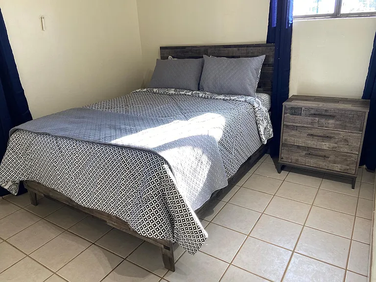 2401 N Jordan Dr — Photo 9