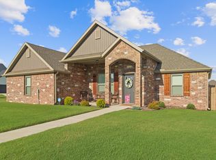 2108 Flynn St, Pea Ridge, AR 72751