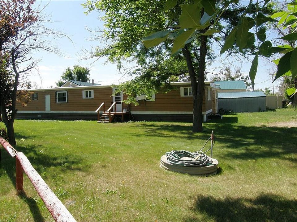 2nd image of 1321 3rd St W