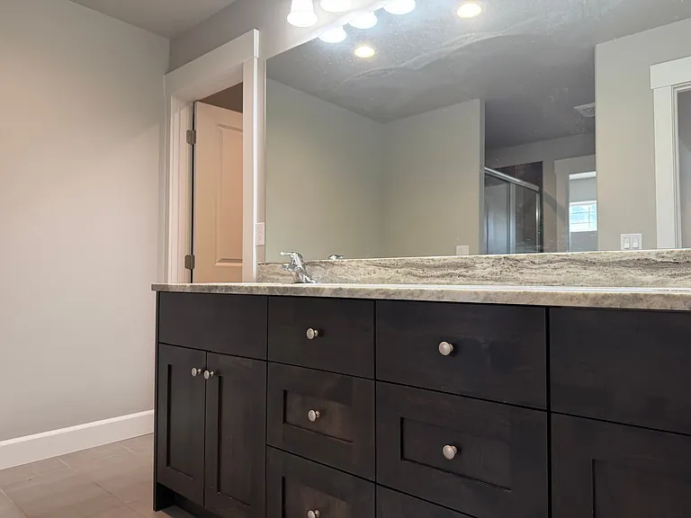 1508 N Western Ave — Photo 20