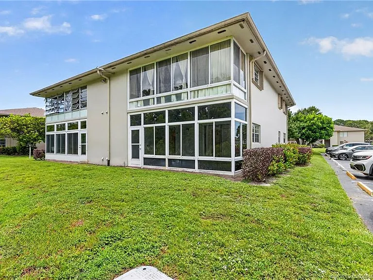 2 Lake Vista Trl #107 — Photo 33
