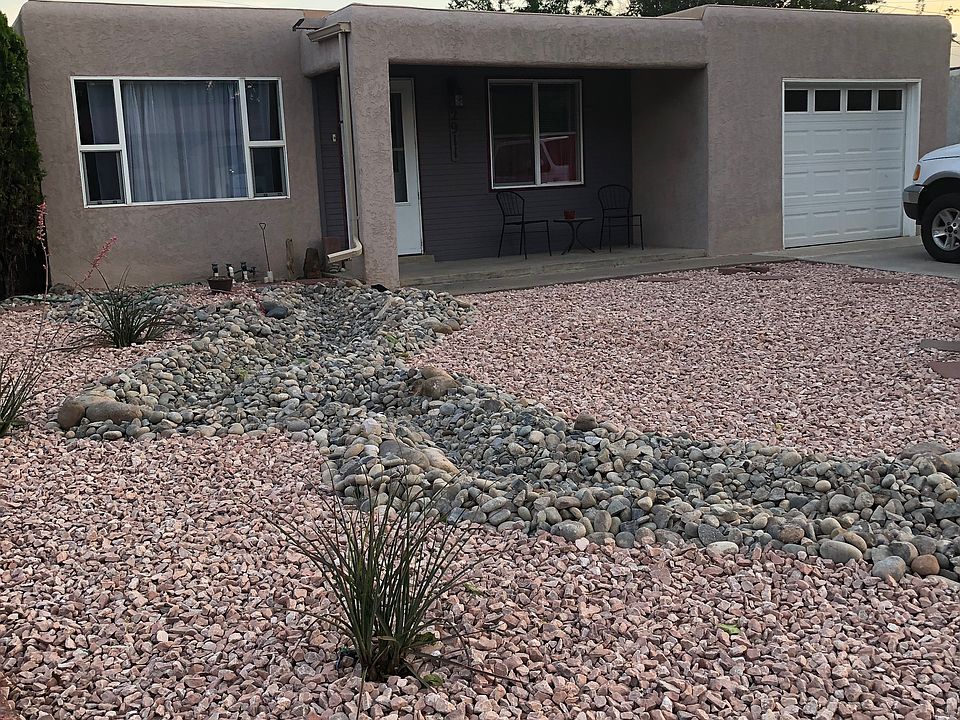 Newly xeri-scaped front yard