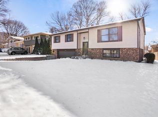 11 Marquette Pl, Buffalo Grove, IL