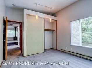 3030 SW 4th Ave #12, Portland, OR 97201