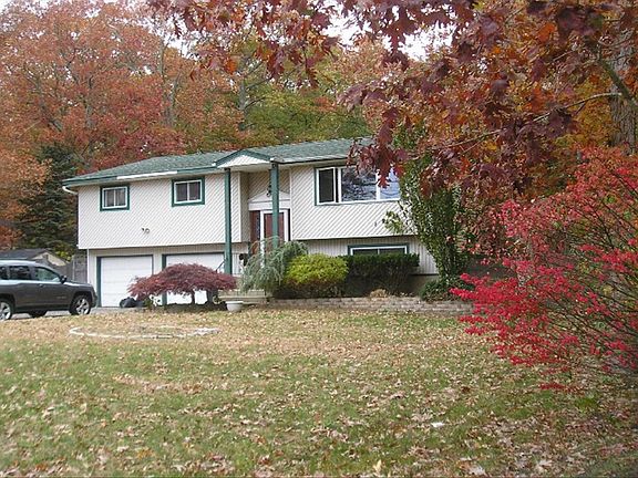 3rd image of 219 Johnson Ave