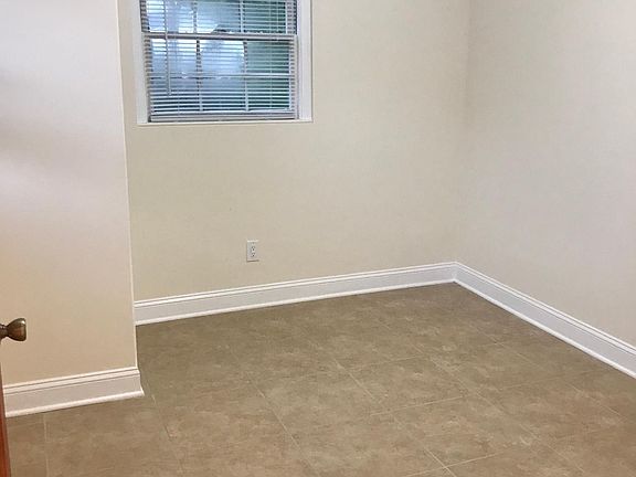 4th image of 4100 Wynnwood Dr