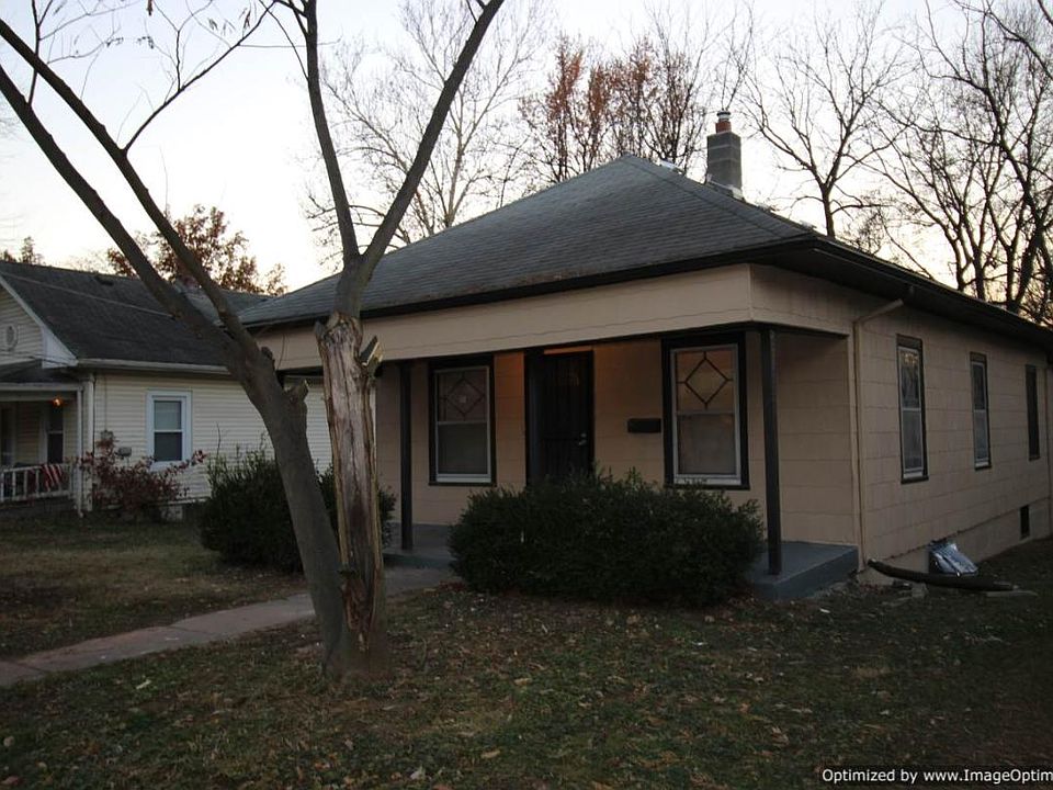 1st image of 812 N Fuller Ave