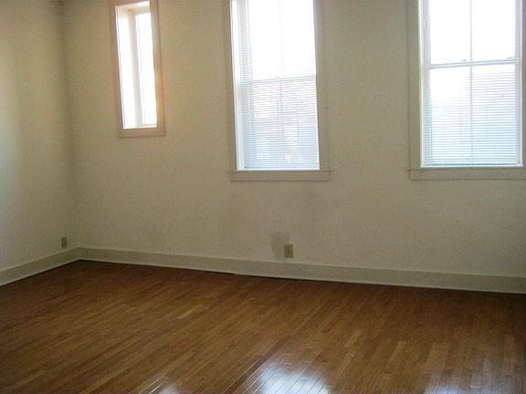 4th image of 641 N High St APT 8