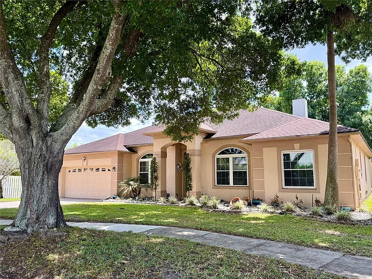 10237 Facet Ct — Photo 3